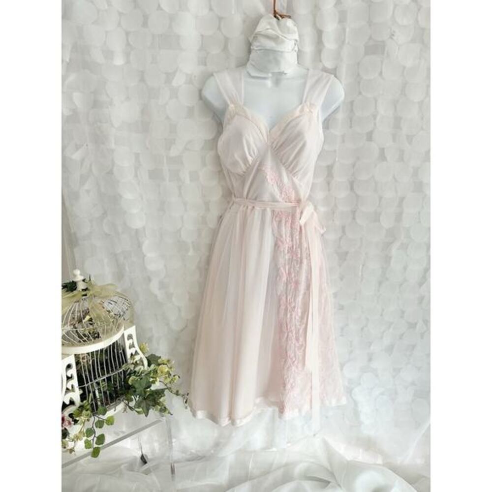 Vintage 50s pink nightie, sheer nightgown pin-up lingerie nylon lace Wide Sweep